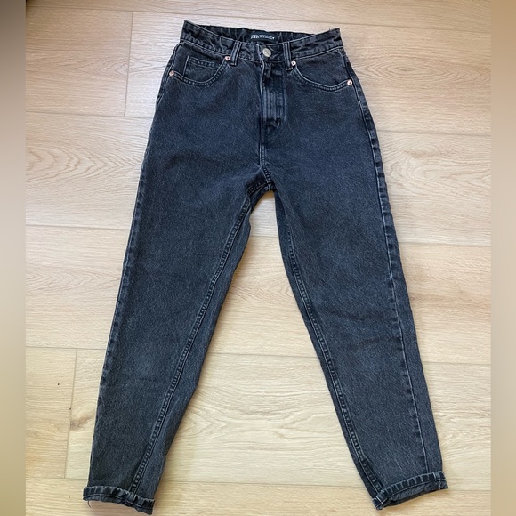 ZARA High Waisted Jeans - Picture 1 of 5